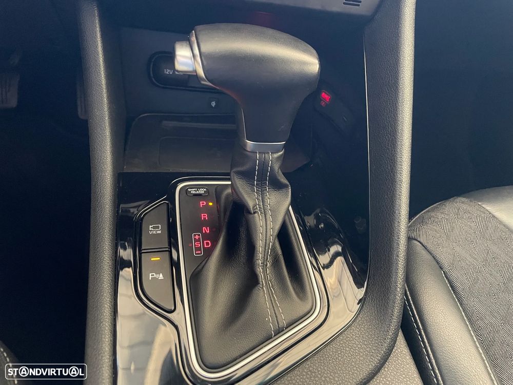 Kia Niro 1.6 GDi HEV Drive - 16