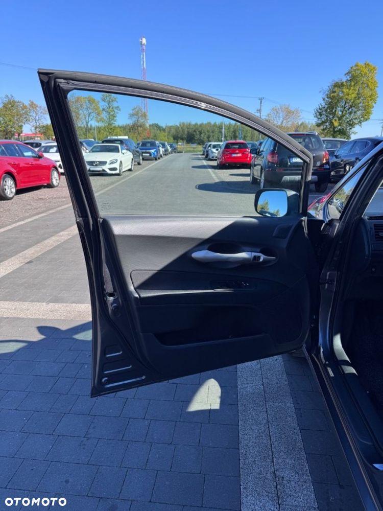 Toyota Auris - 12