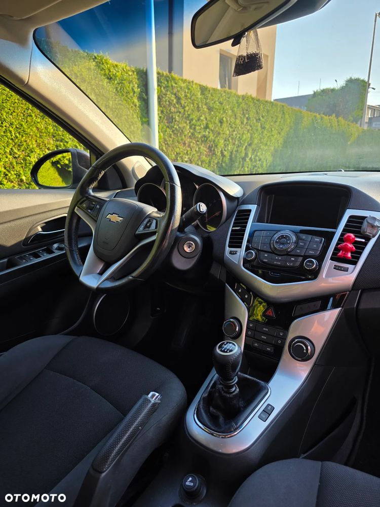 Chevrolet Cruze 1.7 D LT+ - 12
