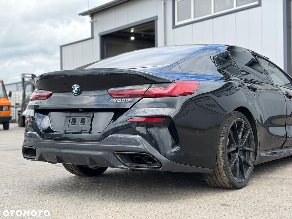 BMW Seria 8 - 2