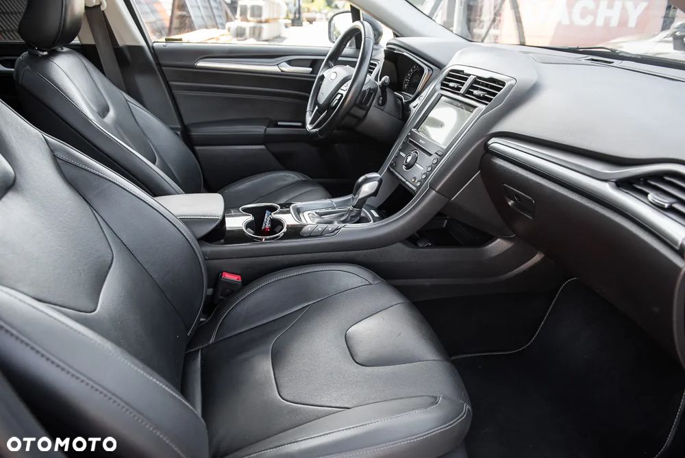 Ford Mondeo 2.0 TDCi Titanium PowerShift - 34