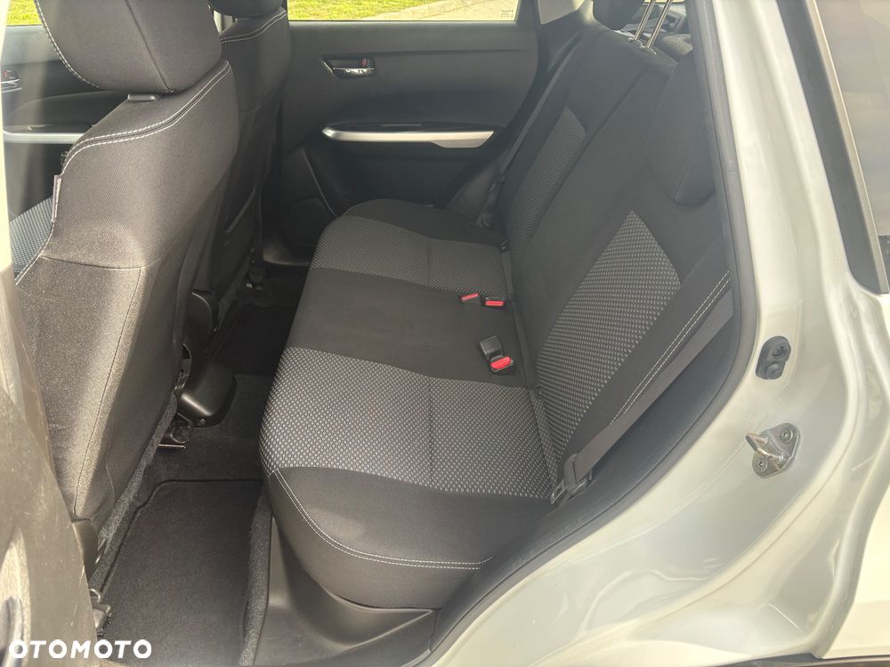 Suzuki Vitara 1.6 DDiS (4x4) Allgrip Comfort - 31