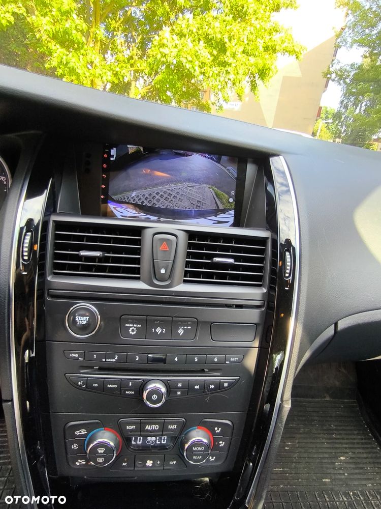 Renault Latitude - 12