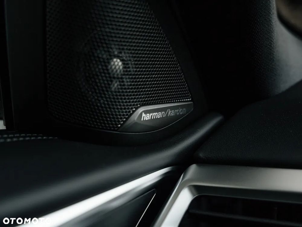 BMW M3 Competition xDrive sport - 13