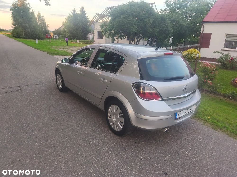Opel Astra 1.6 - 5