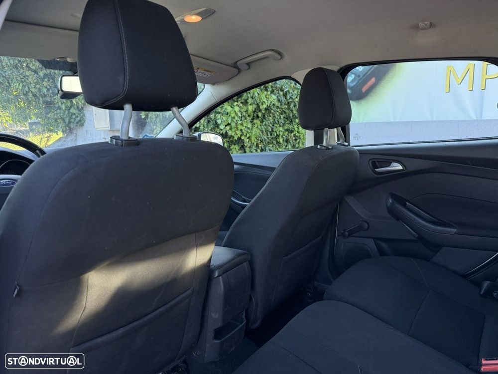 Ford Focus 1.0 EcoBoost S&S COOL&CONNECT DESIGN - 16