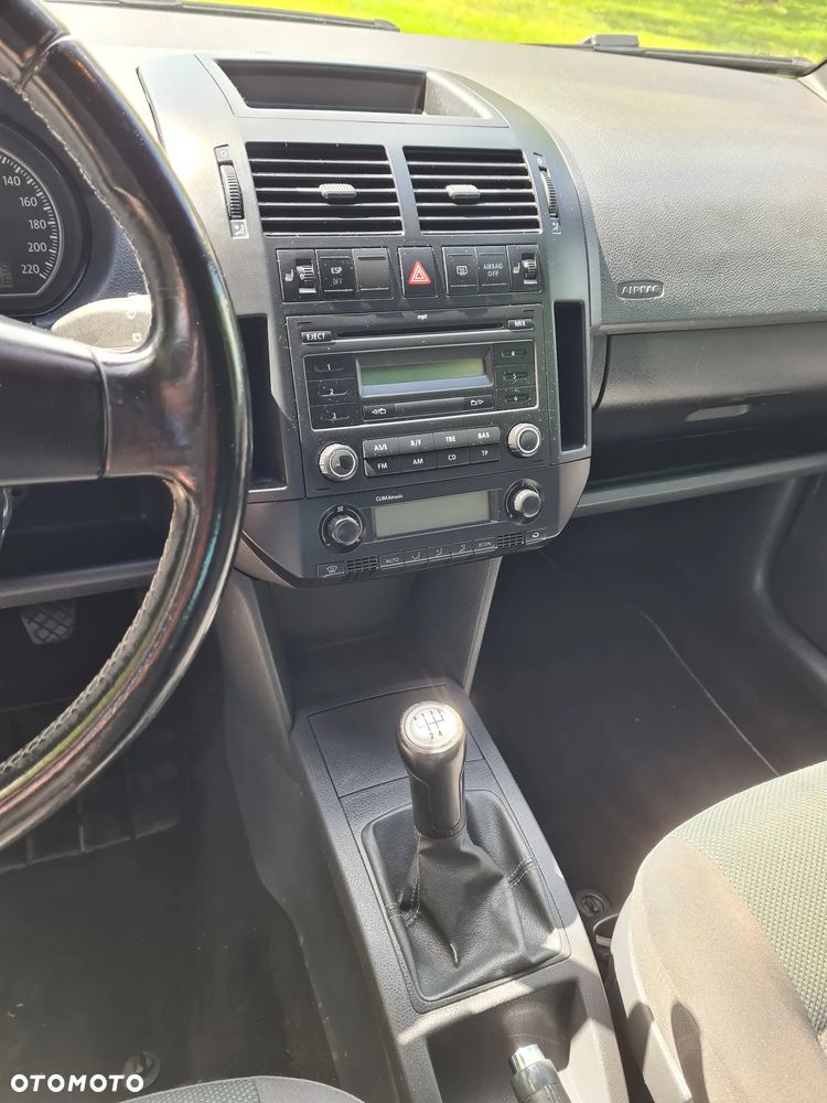 Volkswagen Polo - 6