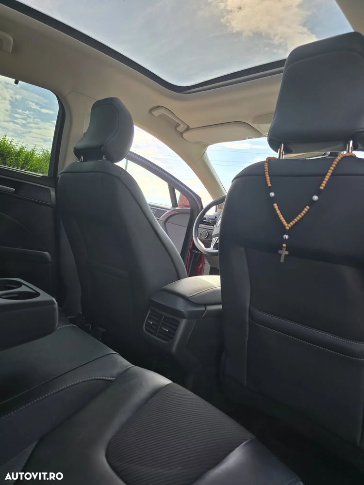 Ford Mondeo 2.0 TDCI PowerShift Titanium - 39