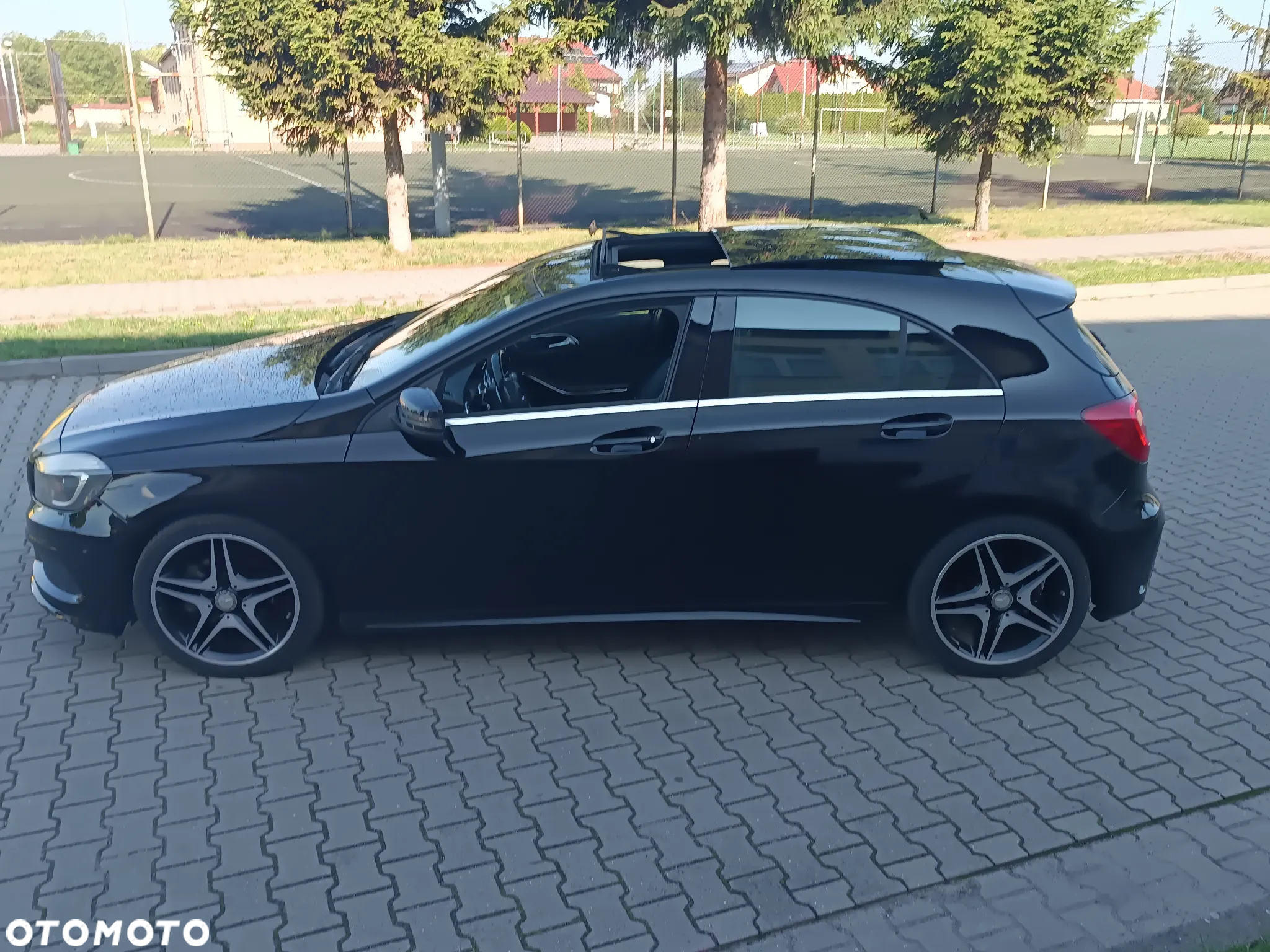 Mercedes-Benz Klasa A 180 AMG Line - 2