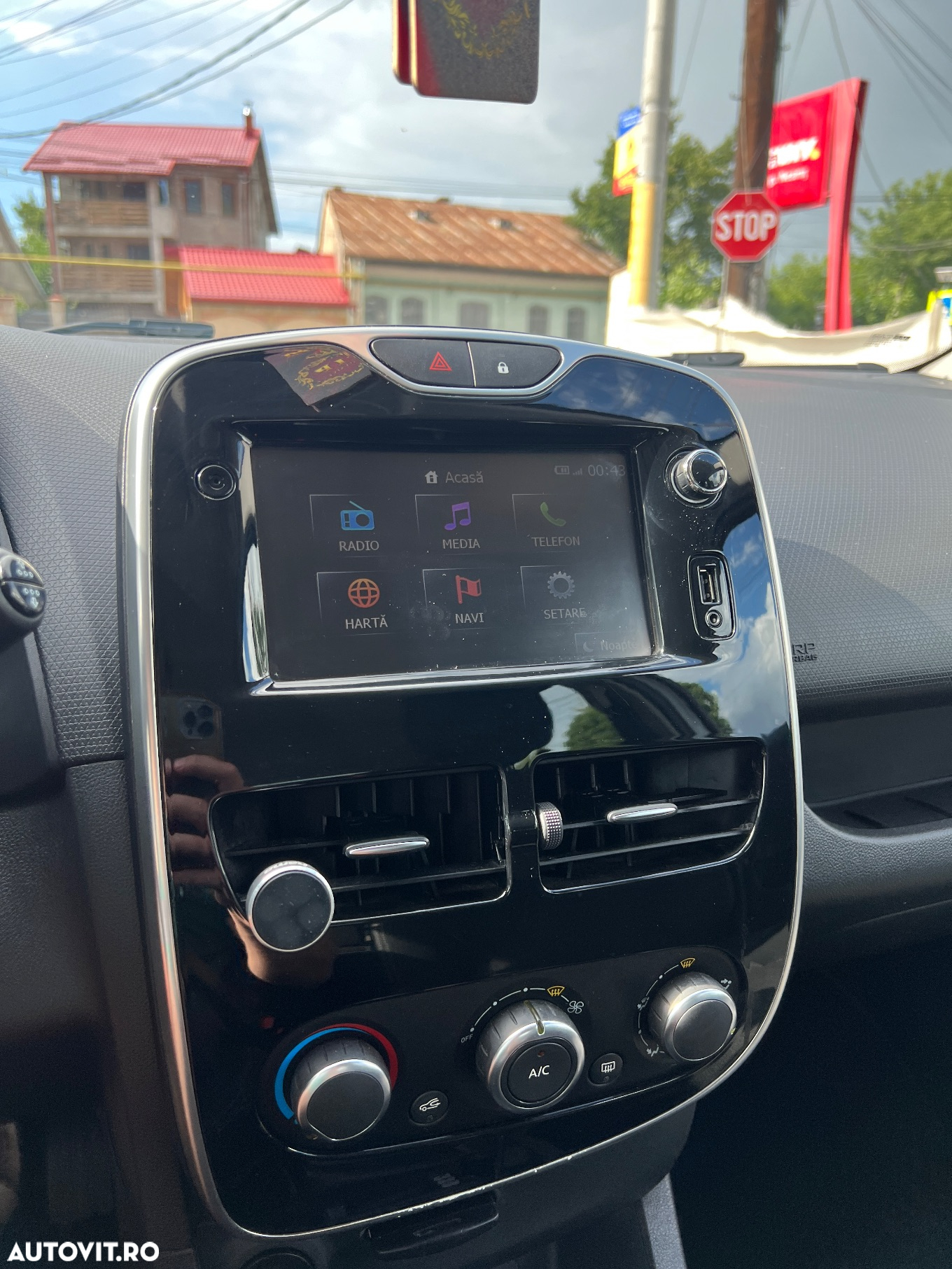 Renault Clio dCi 90 Limited - 11