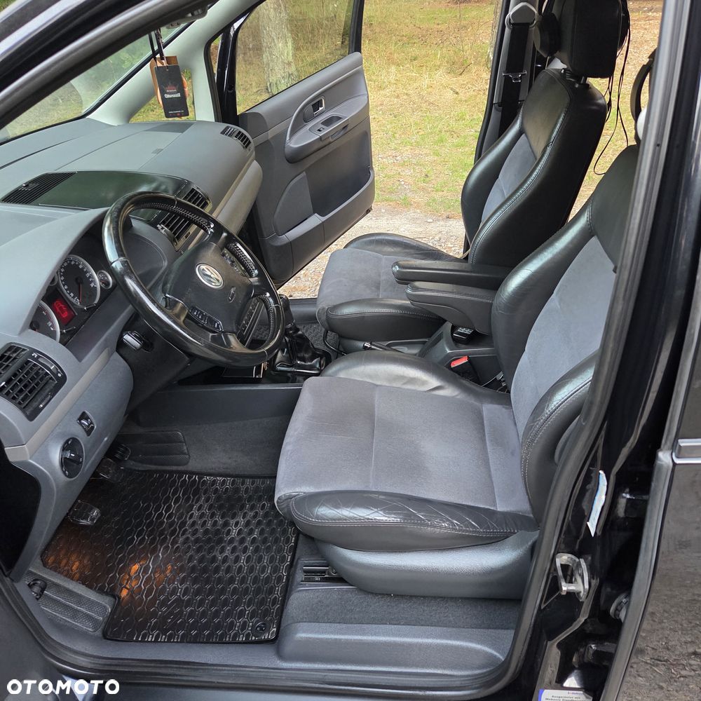 Volkswagen Sharan 2.0 TDI Highline - 26