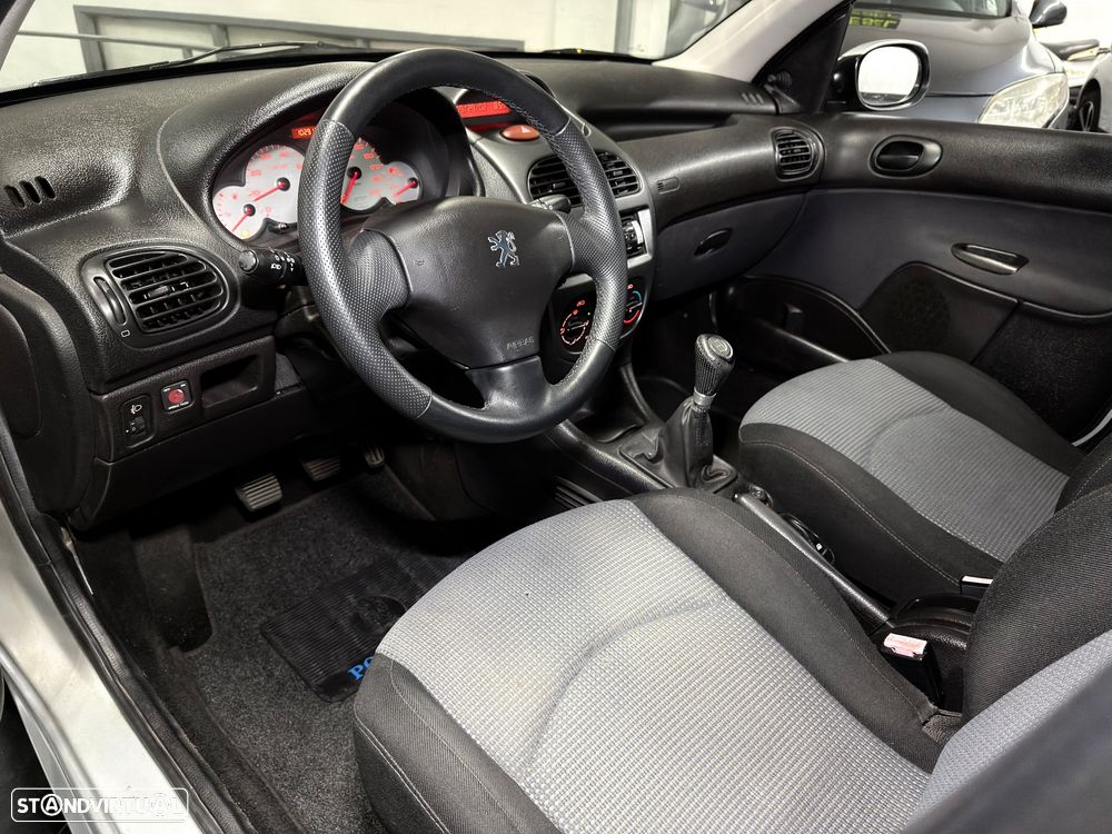 Peugeot 206 1.1 Black & Silver II - 16