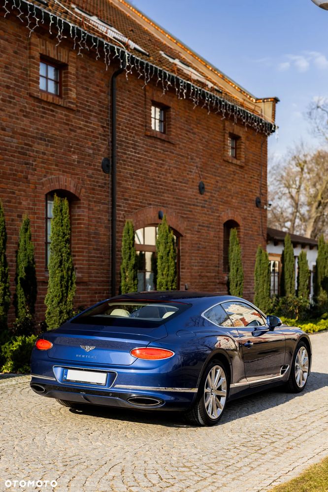 Bentley Continental GT - 11