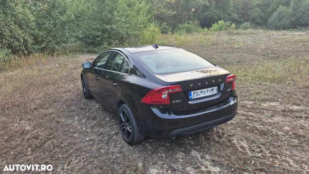 Volvo S60 D3 Geartronic Momentum - 4