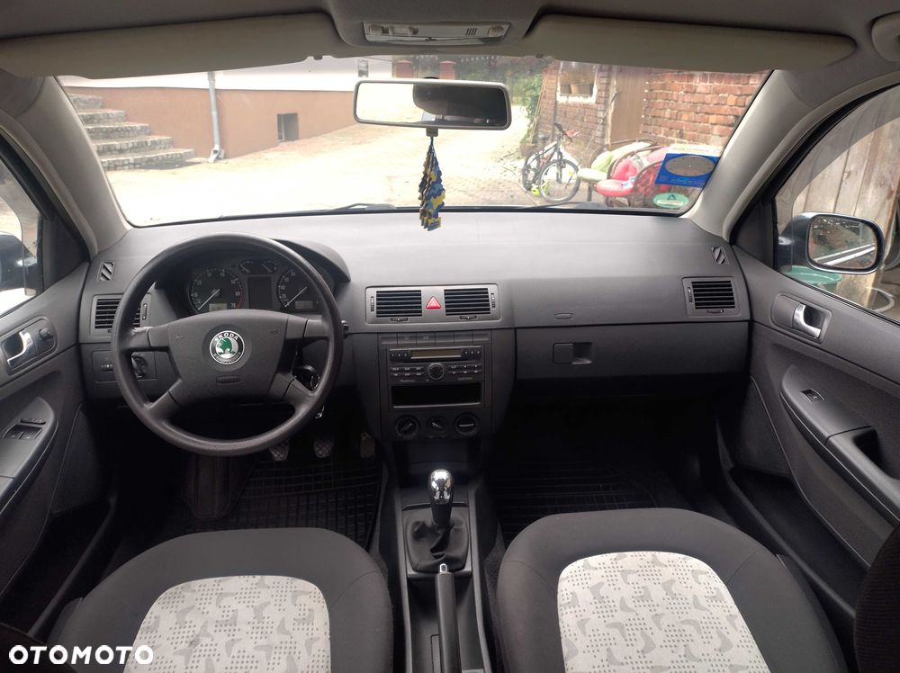 Skoda Fabia - 3