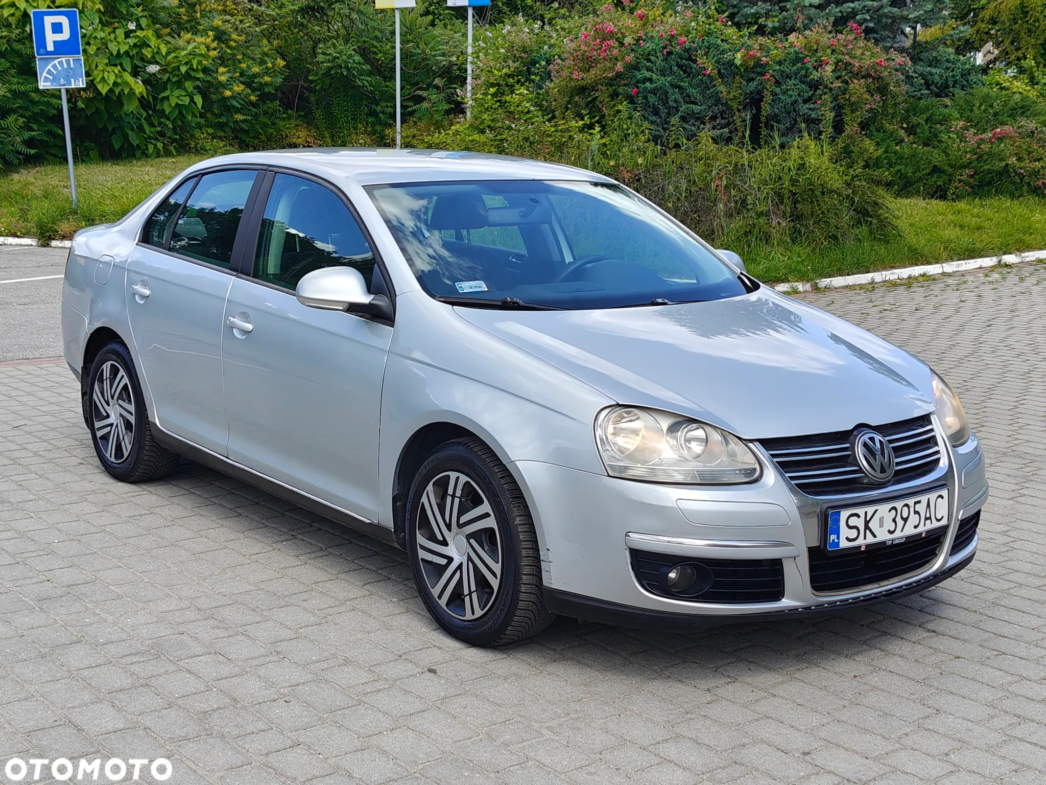 Volkswagen Jetta 1.6 FSI Comfortline - 13