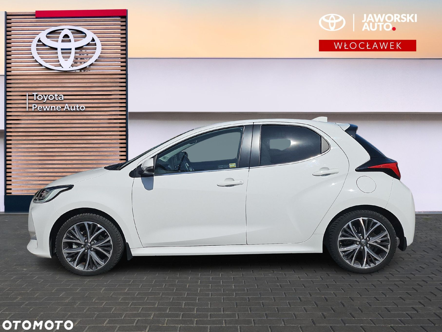 Toyota Yaris Hybrid 1.5 Executive - 2