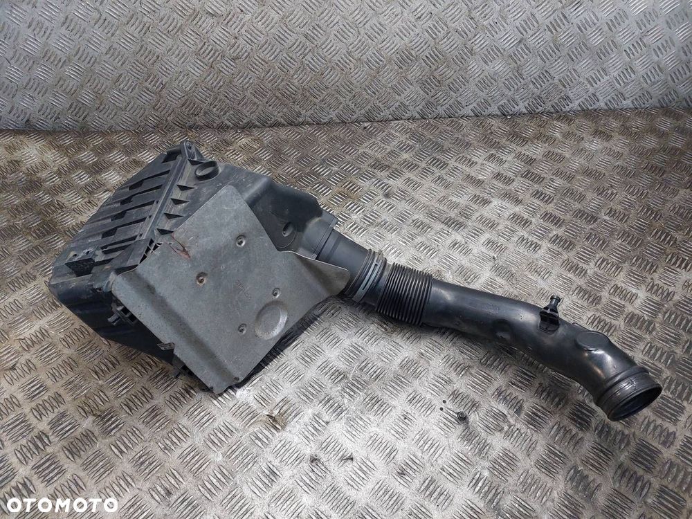 OBUDOWA FILTRA POWIETRZA + PRZEPŁYWOMIERZ + RURA DOLOT AUDI A4 B6 2.0 20V - 1
