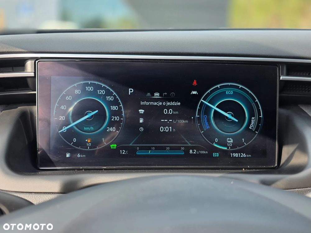 Hyundai Tucson 1.6 T-GDi HEV Executive 2WD - 23