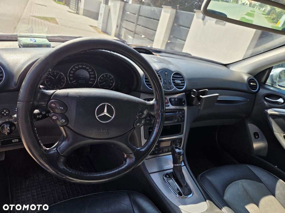 Mercedes-Benz CLK - 8