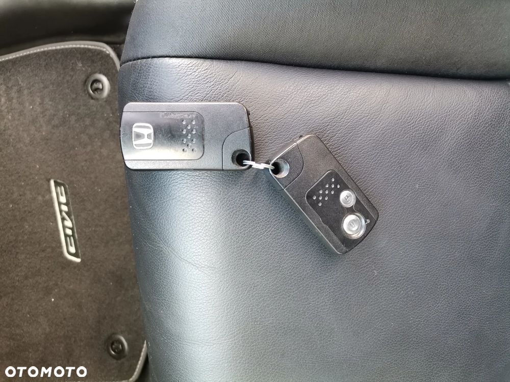 Honda Civic 1.8 Executive - 18