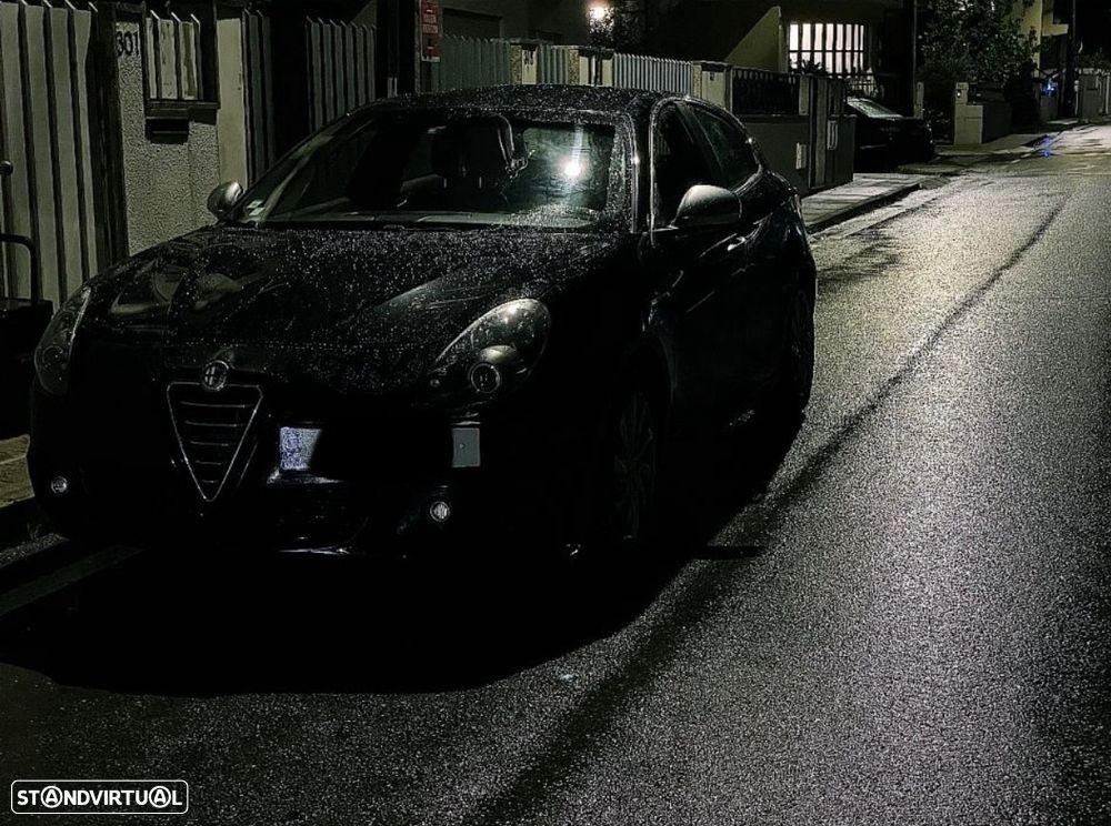 Alfa Romeo Giulietta 1.6 JTDM Distinctive - 1