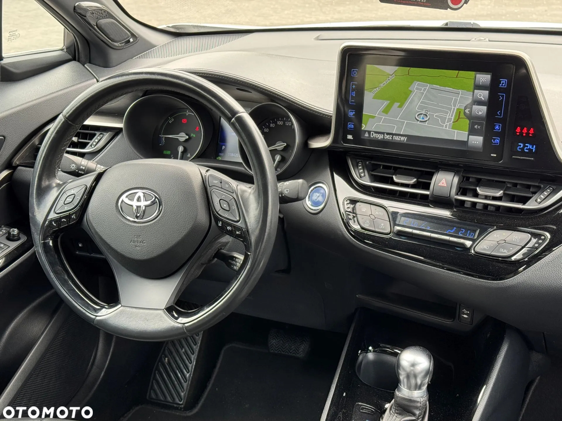 Toyota C-HR - 11