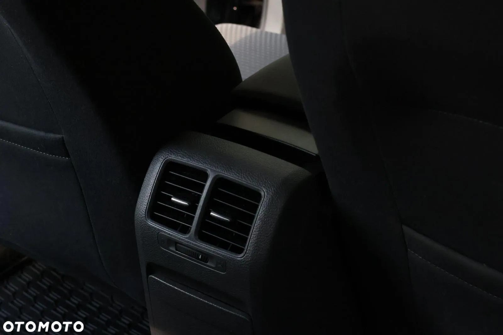 Volkswagen Golf V 1.4 TSI GT Sport - 22