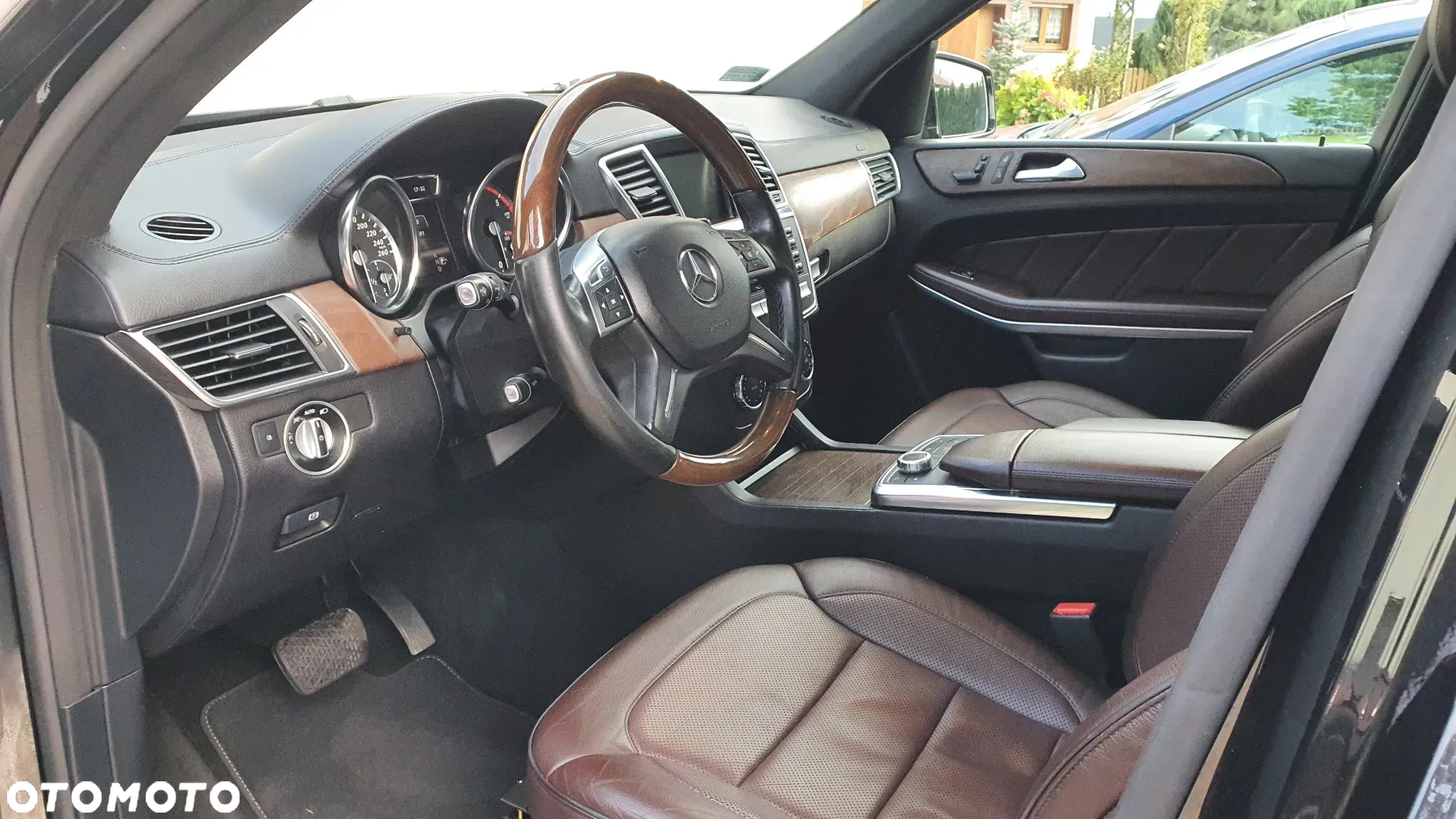 Mercedes-Benz GL 350 BlueTec 4-Matic - 13