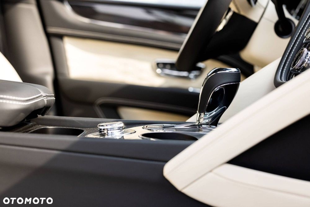 Bentley Bentayga - 10