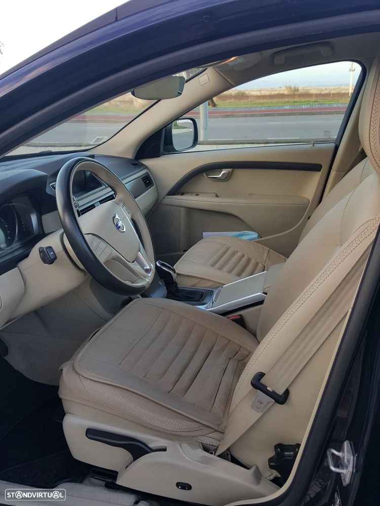 Volvo XC 70 D4 Geartronic Momentum - 4