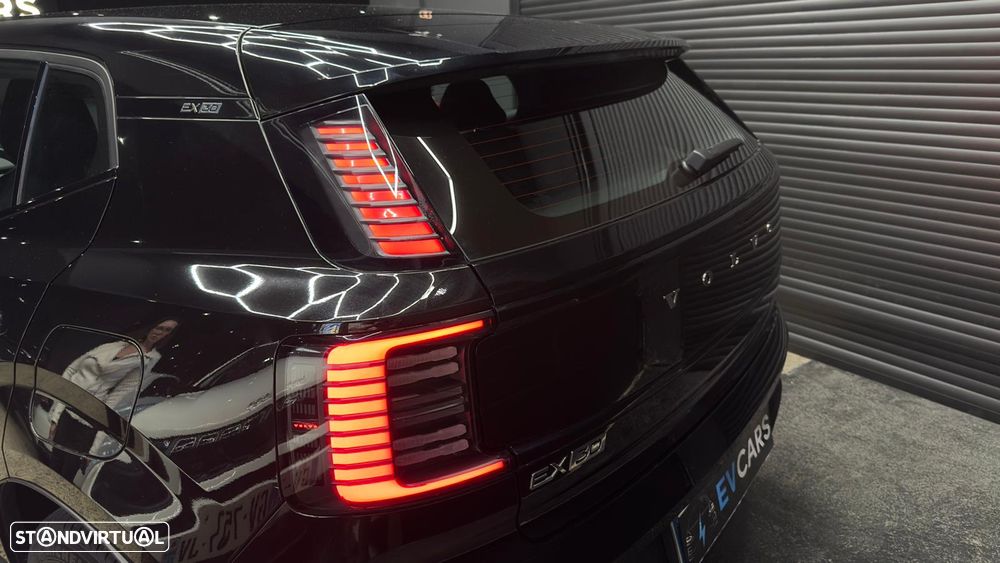 Volvo EX30 Single Motor Extended Range RWD Core - 12