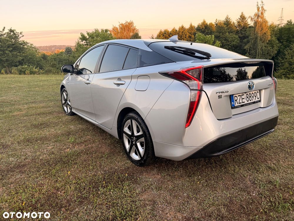 Toyota Prius 1.8 Hybrid Prestige - 5