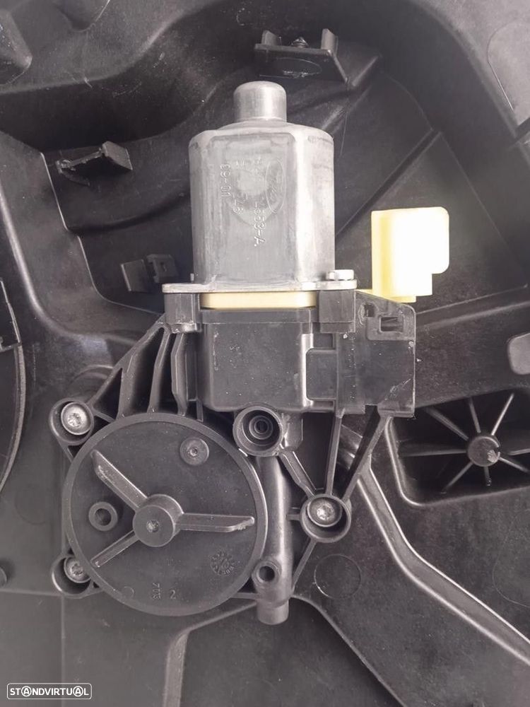 ELEVADOR DE VIDRO FRONTAL DIREITO FORD FIESTA VI 2009 - 1