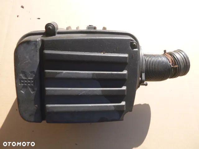 OBUDOWA FILTRA POWIETRZA SEAT ALTEA 2.0 FSI - 4