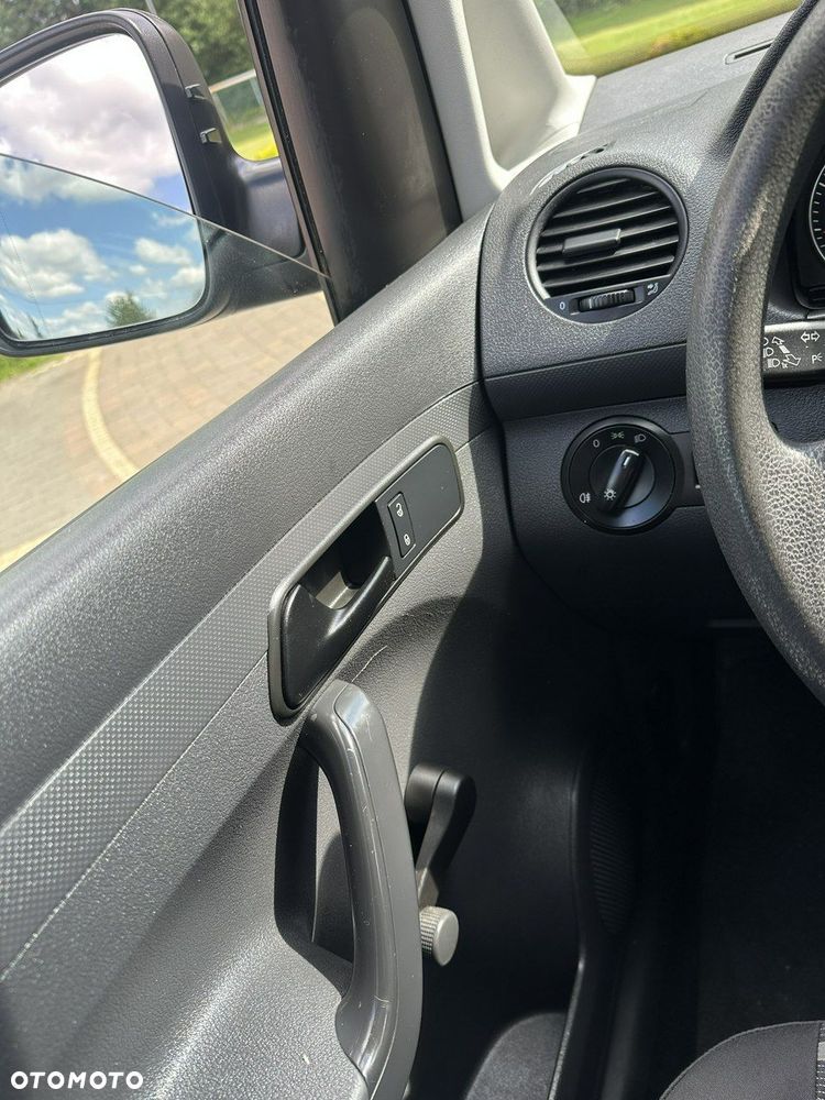 Volkswagen Caddy - 15
