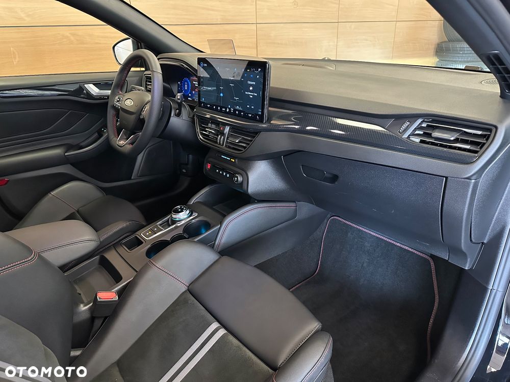 Ford Focus 2.3 EcoBoost ST X - 8