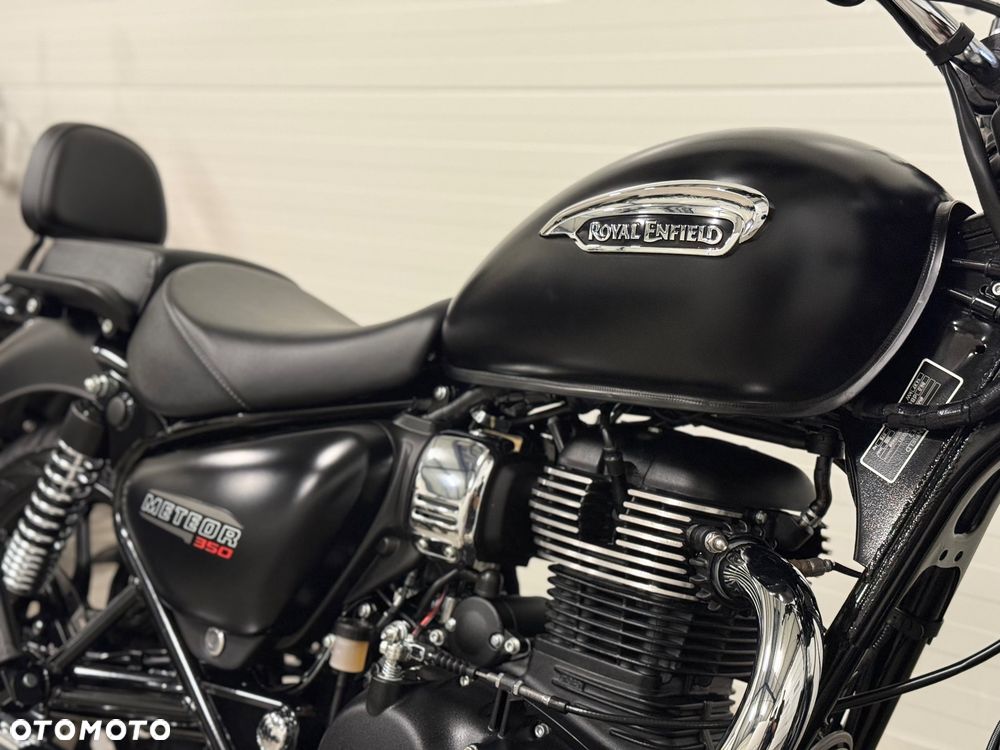 Royal Enfield Meteor - 16