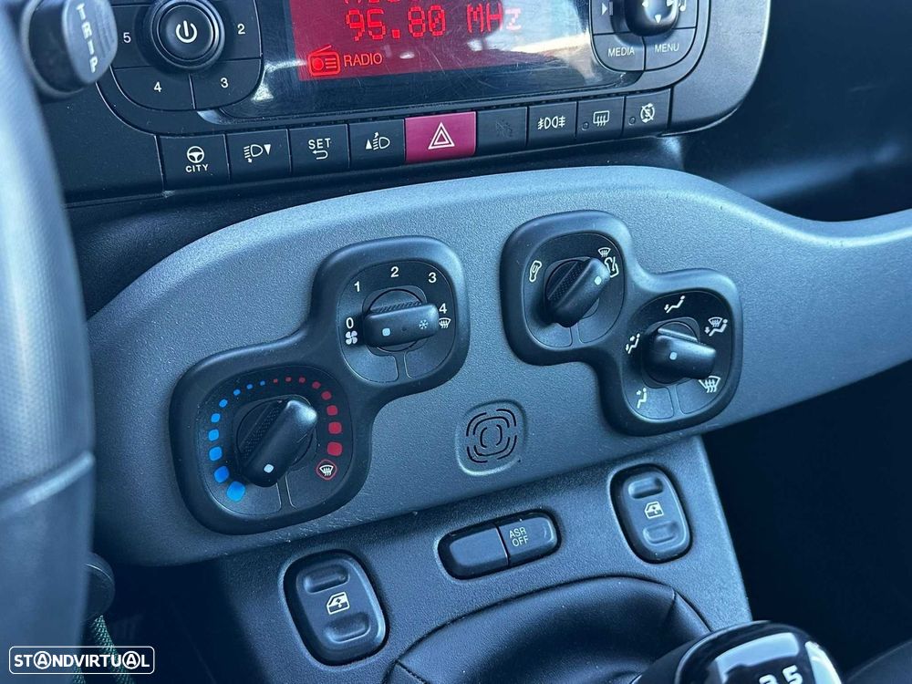 Fiat Panda 1.2 City Cross S&S - 15