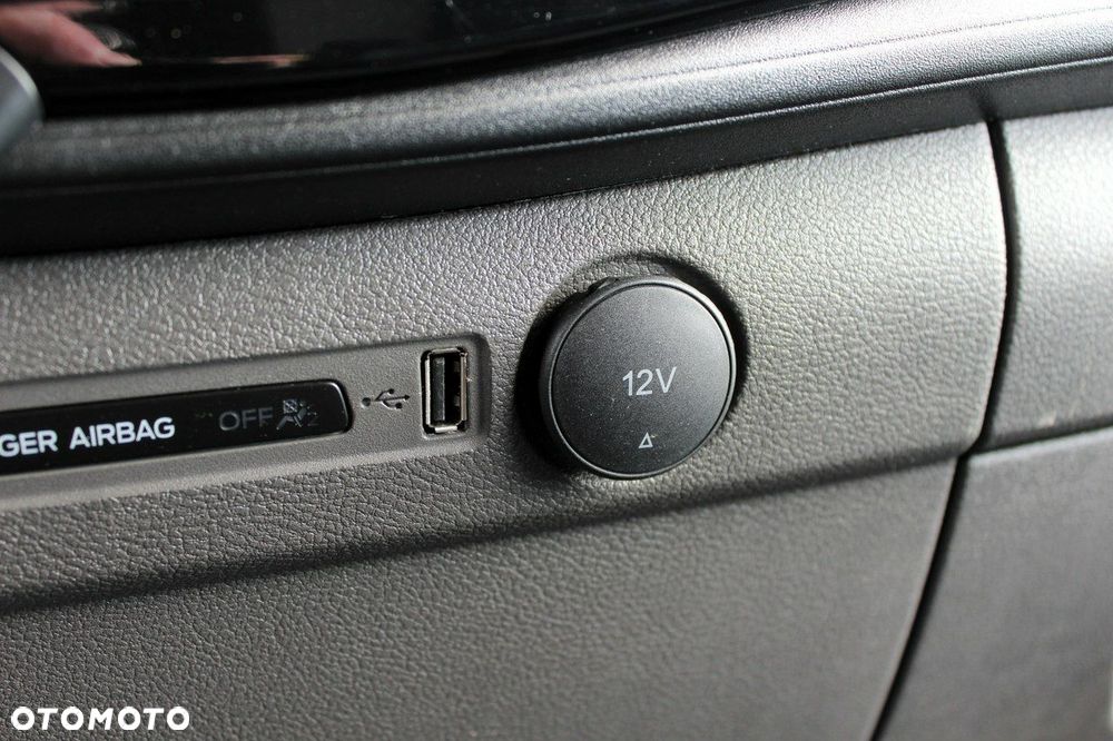 Ford Transit - 24