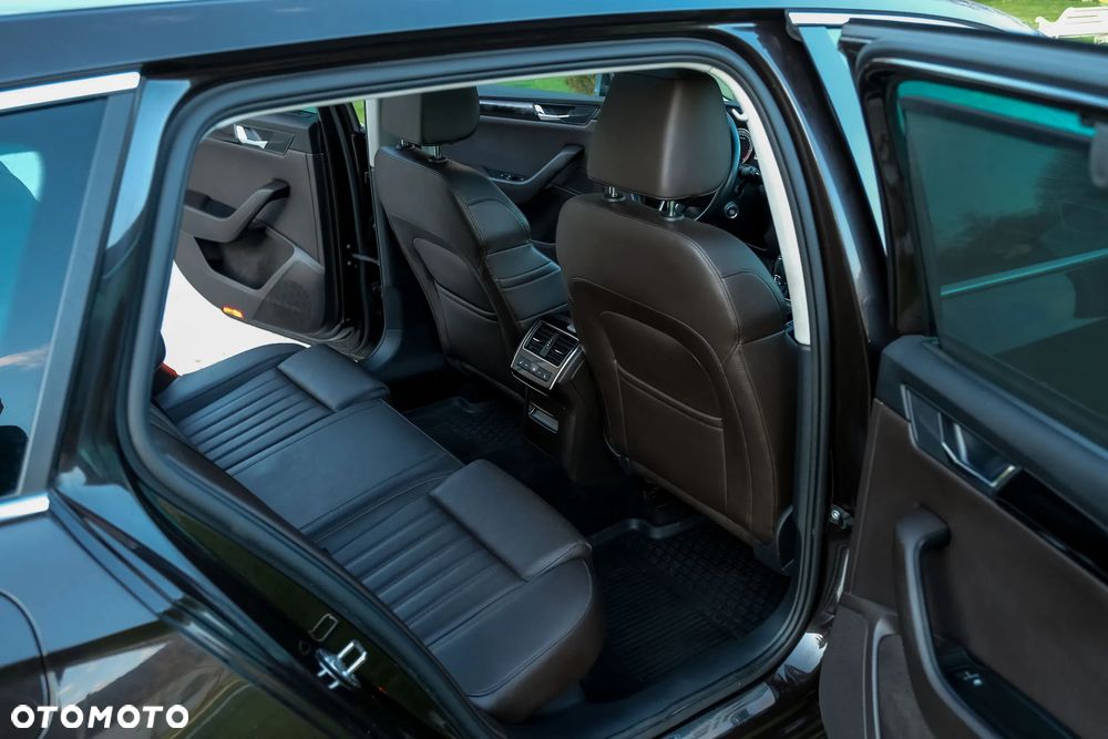 Skoda Superb 2.0 TDI 4x4 DSG L&K - 24