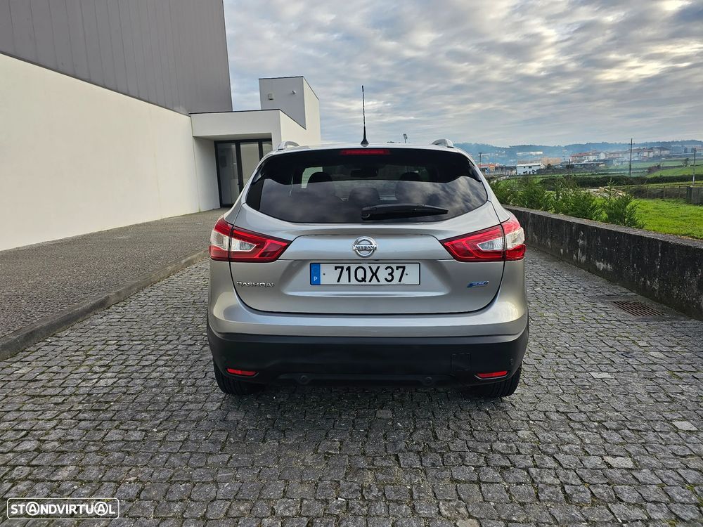 Nissan Qashqai 1.5 dCi N-Connecta 18 - 6