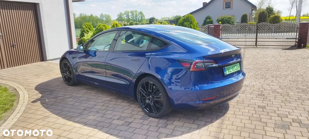 Tesla Model 3 Standard Range Plus - 1