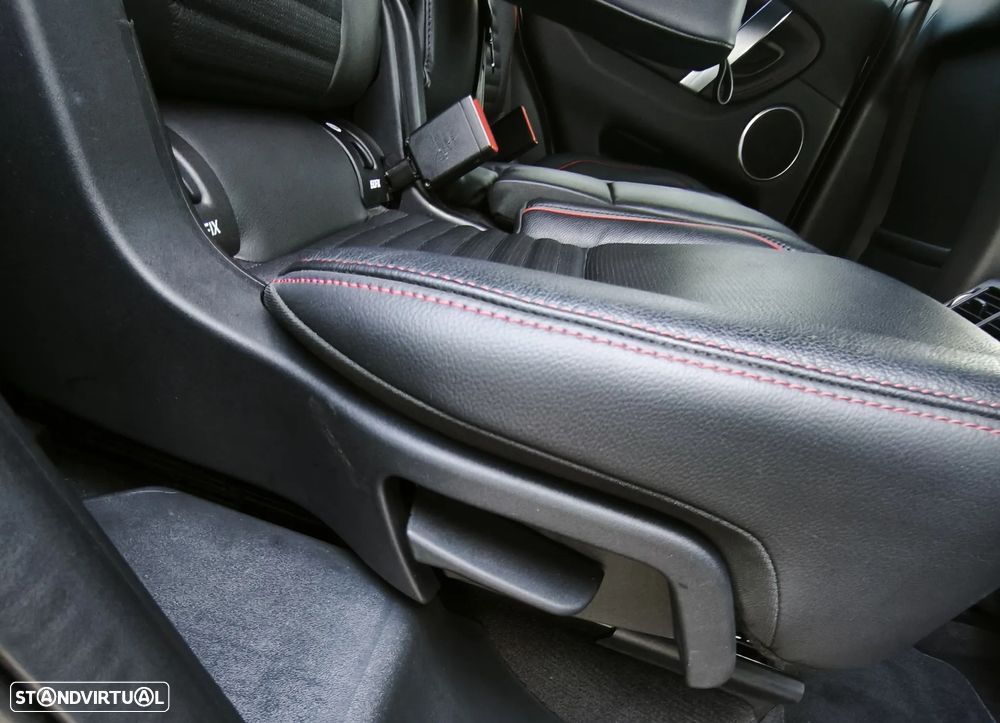 Land Rover Discovery Sport - 35