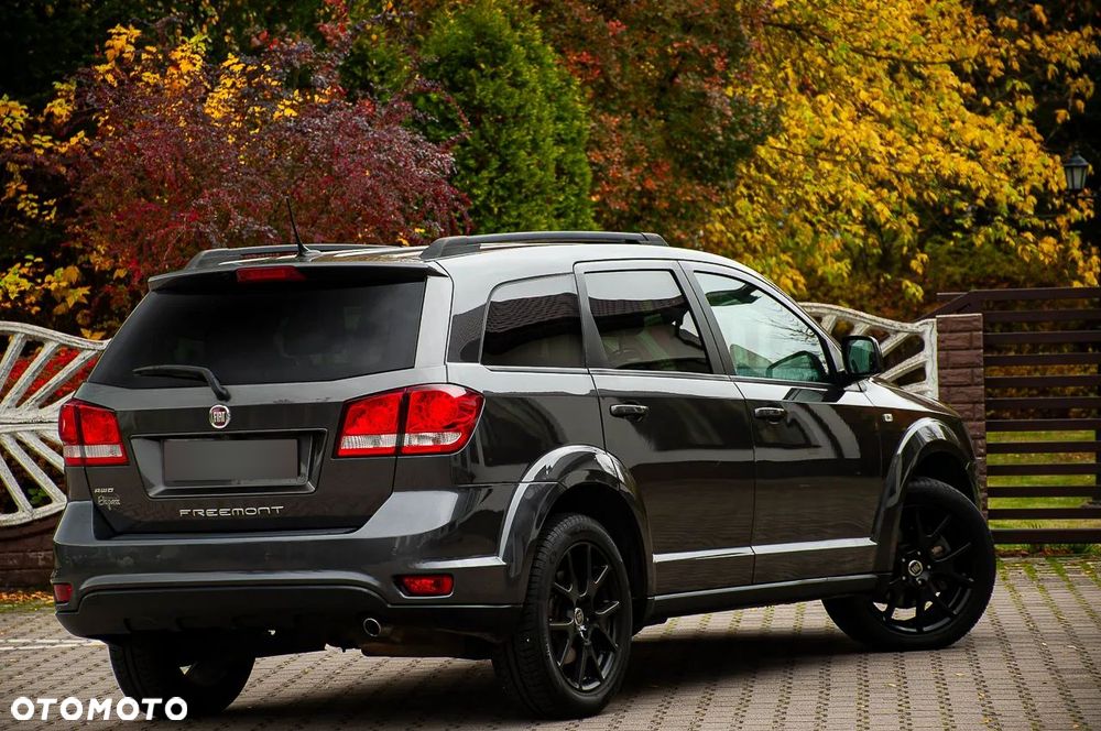 Fiat Freemont 2.0 Multijet 16V DPF Automatik Allrad Black Code - 21