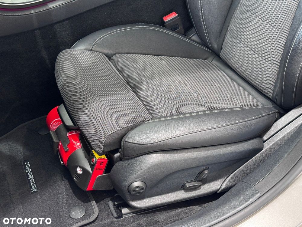 Mercedes-Benz Klasa E - 11