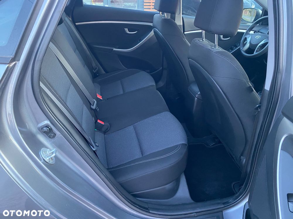 Hyundai i30 1.4 Premium - 32