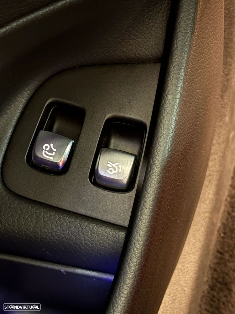 Mercedes-Benz E 300 de 9G-TRONIC Avantgarde - 28