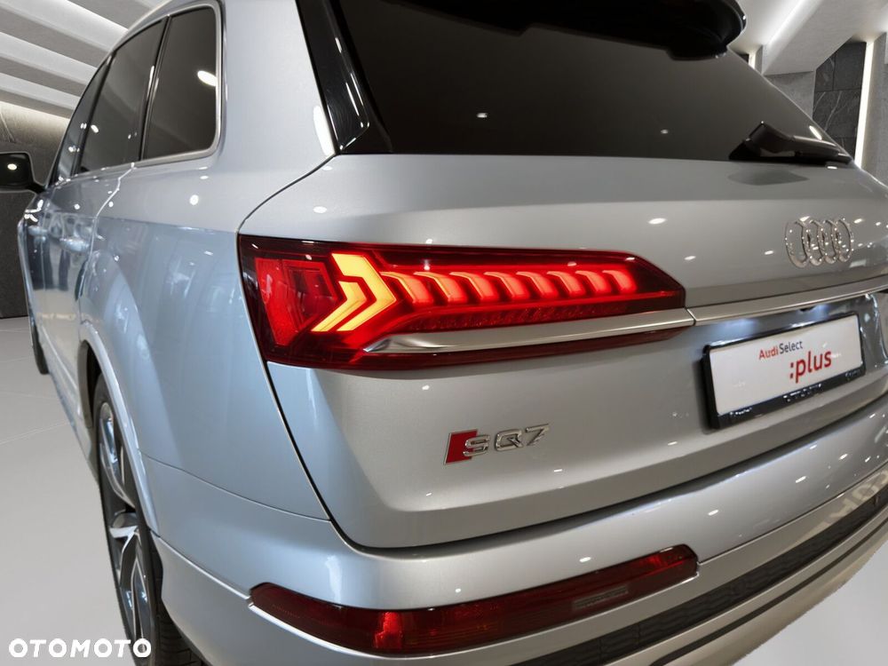 Audi SQ7 - 40