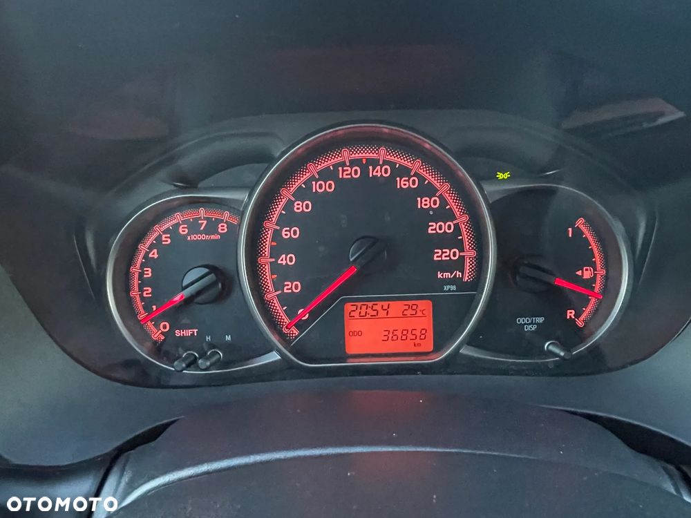 Toyota Yaris 1.33 VVT-i Lounge - 11